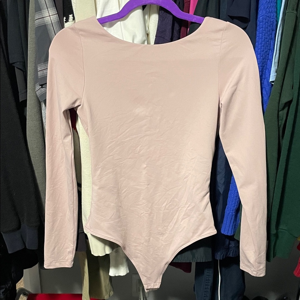 COPY - Aritzia Babaton contour bodysuit